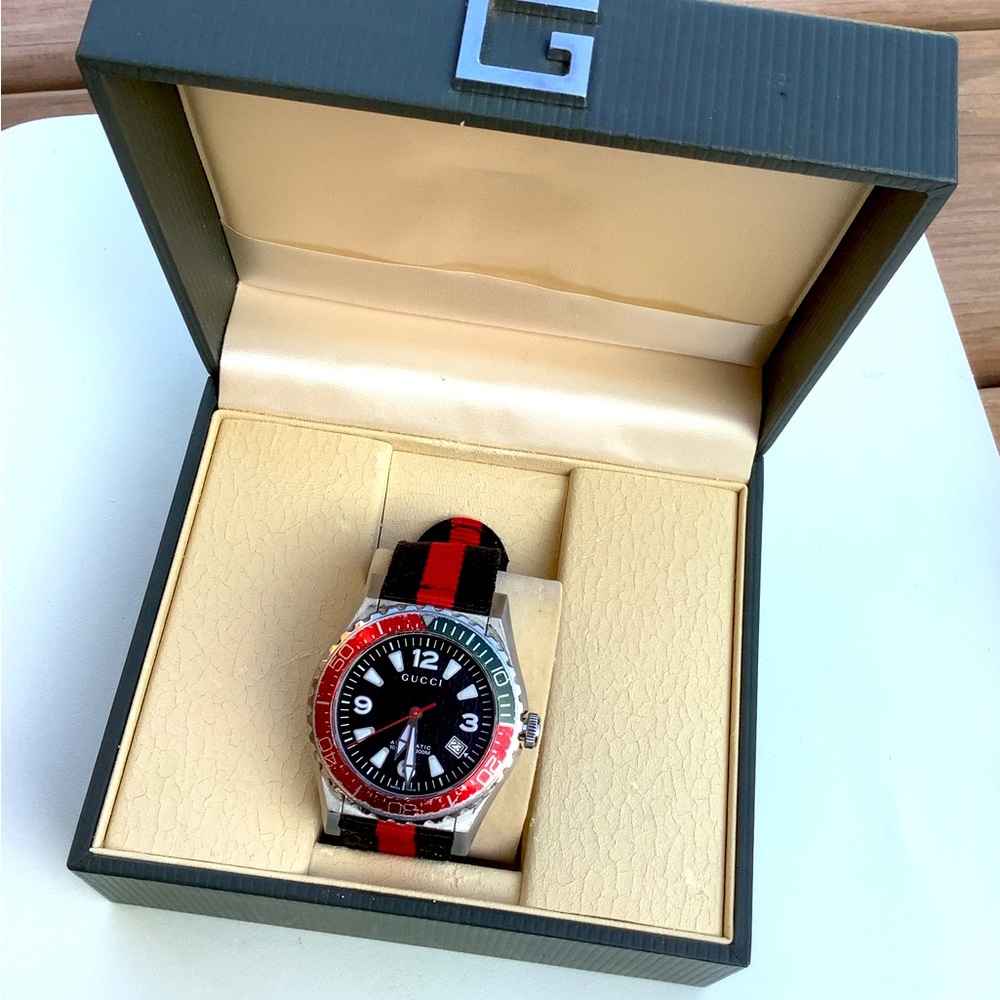 Mens authentic GUCCI AUTOMATIC watch❤️🖤🤍 - Picture 11 of 14